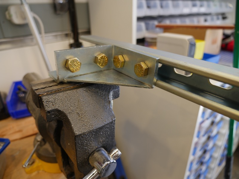 workbench_bracket_squaring-1.jpg