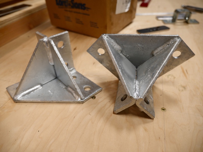 workbench_gusseted_brackets-1.jpg